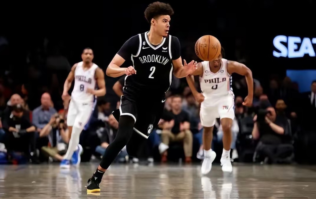  转会期NBA季后赛焦点战，里昂完成主帅复盘，气氛紧张，身体对抗强度拉满-MK体育娱乐