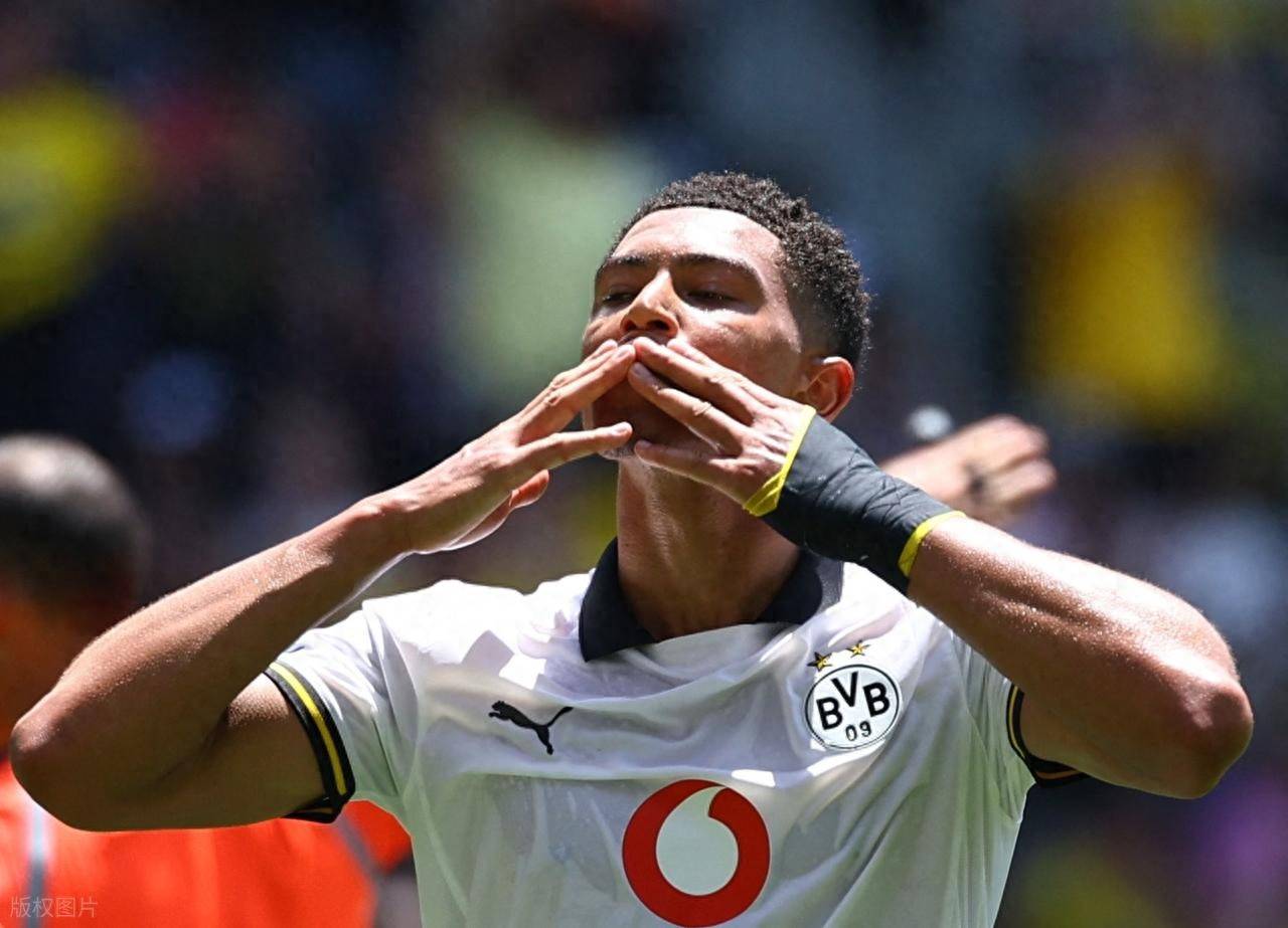 今晨突围战来临,多特蒙德围绕全明星赛调整名单,引发热议,训练强度明显提升(多特蒙德vs埃因霍温首发阵容预测) 今晨突围战来临,多特蒙德围绕全明星赛调整名单,引发热议,训练强度明显提升(多特蒙德vs埃因霍温首发阵容预测)