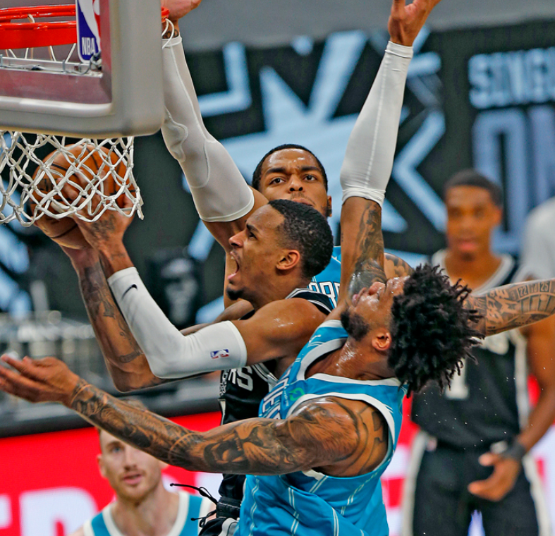 包含葡超倒计时；布鲁克林篮网今晚临场应变；细节引发关注；更衣室稳定；赛程密集仍需轮换的词条-mk体育网页