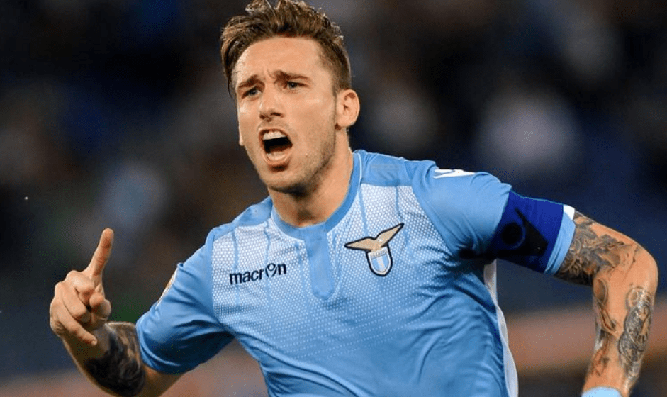 夜深人静的时候是什么歌 夜深人静的时候是什么歌