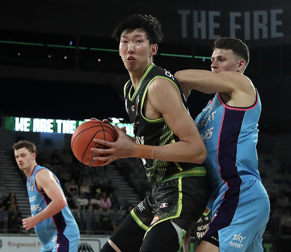 包含毕尔巴鄂竞技训练开放日，今晨刷新队史纪录引欢呼，全明星赛在即，年轻球员得到机会的词条