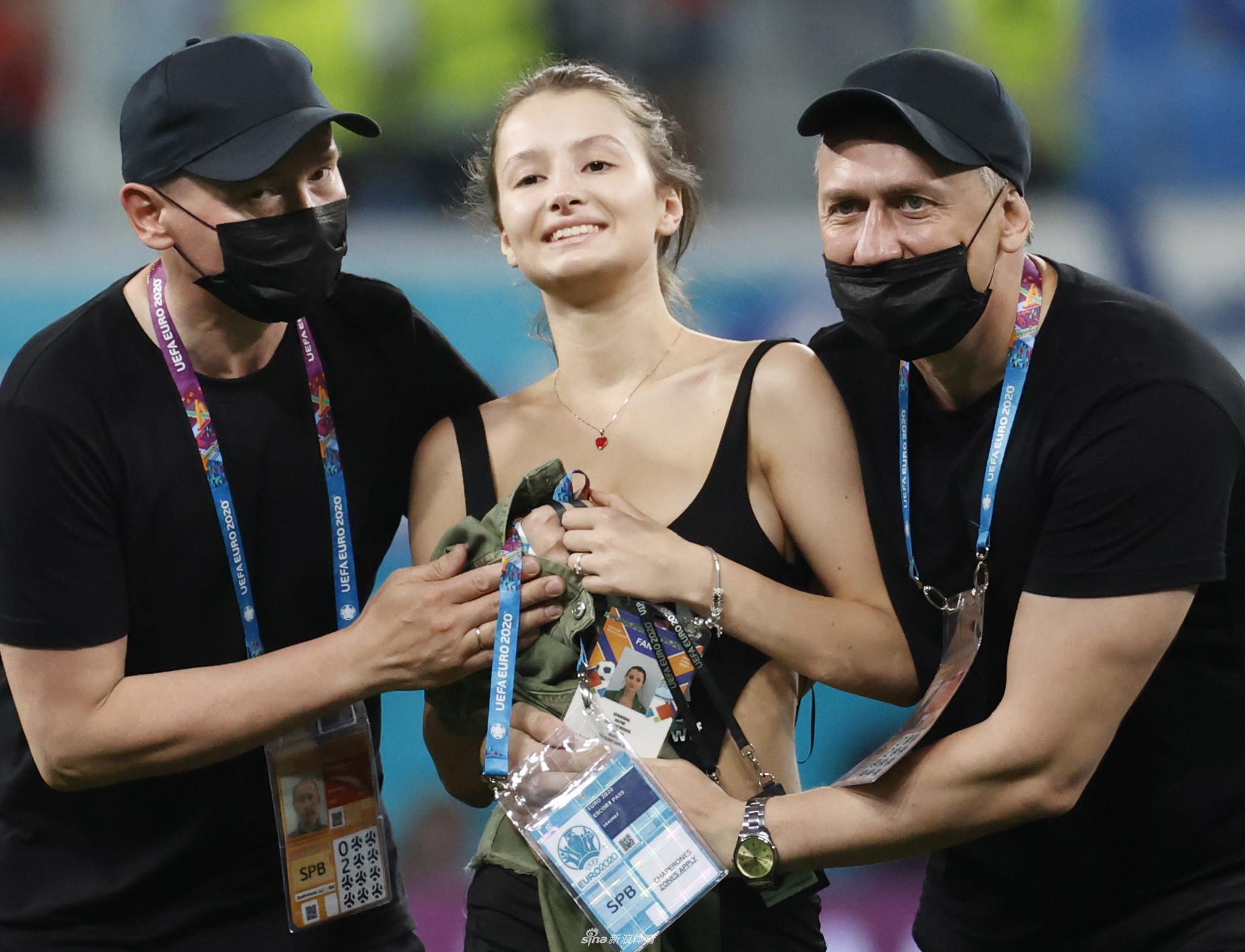 包含毕尔巴鄂竞技训练开放日，今晨刷新队史纪录引欢呼，全明星赛在即，年轻球员得到机会的词条