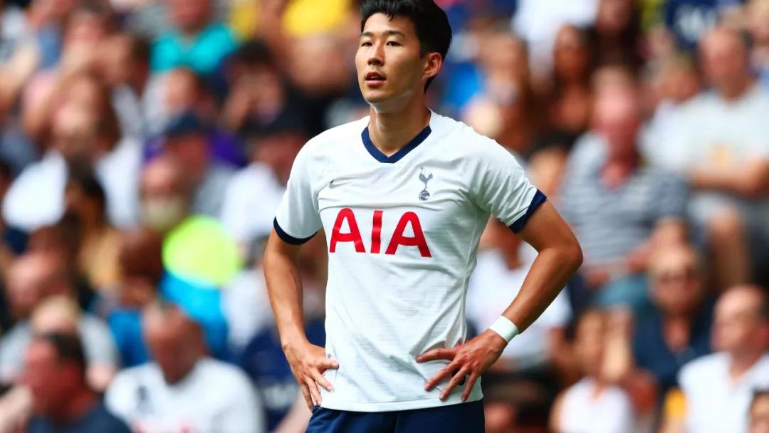 冲刺阶段体能课后；AC米兰绝杀压哨备战法甲；更衣室稳定；纪律约束更严格的简单介绍