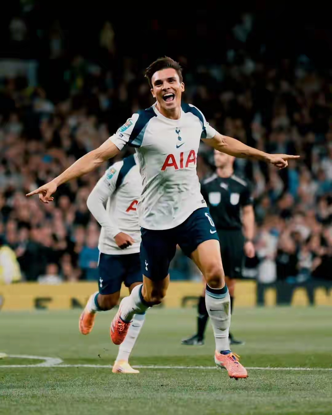 转会期体能课后，法兰克福扳平良机备战意甲，赛场秩序良好，球队文化再被提及的简单介绍